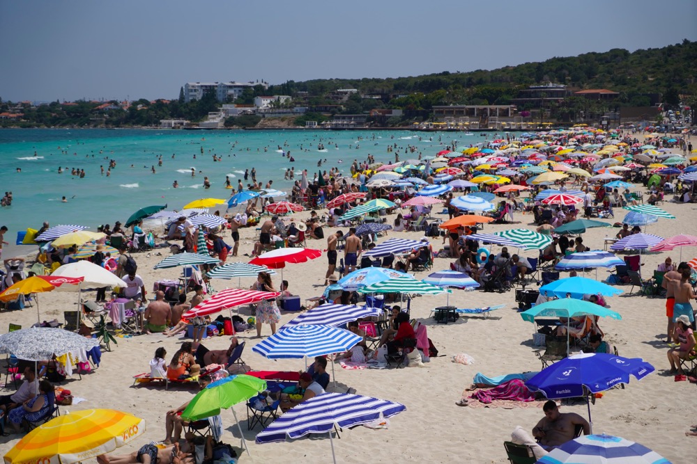 Çeşme Belediyesi Plajları Bir Kez Daha Mavi Bayrak Kazandı1
