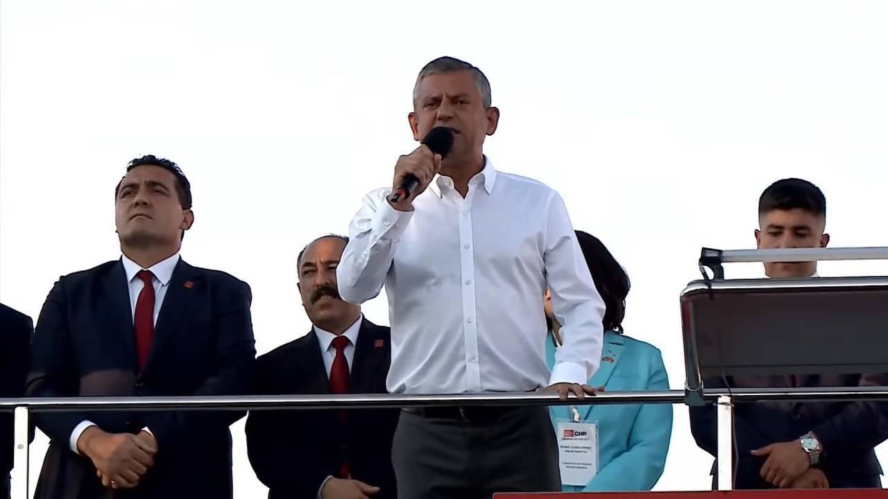 Chp Den Sivas Ta Millet Iradesine Sahip Cikiyor Mitingi On Binler Meydanda