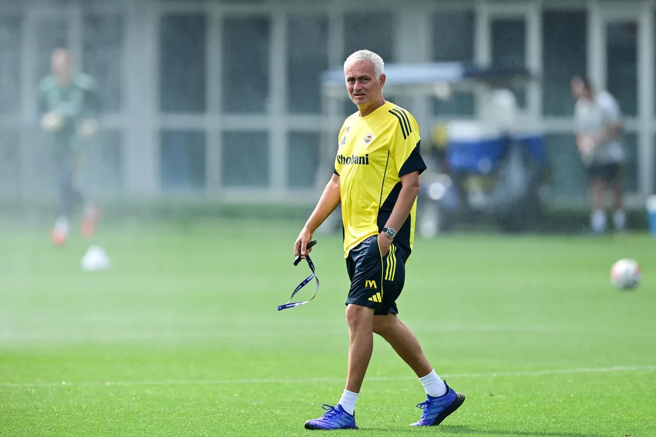 Fenerbahce Rakibi Feyenoord Sampiyonlar Ligi Hayali Icin Ilk Sinav 3239545 202508060653 3