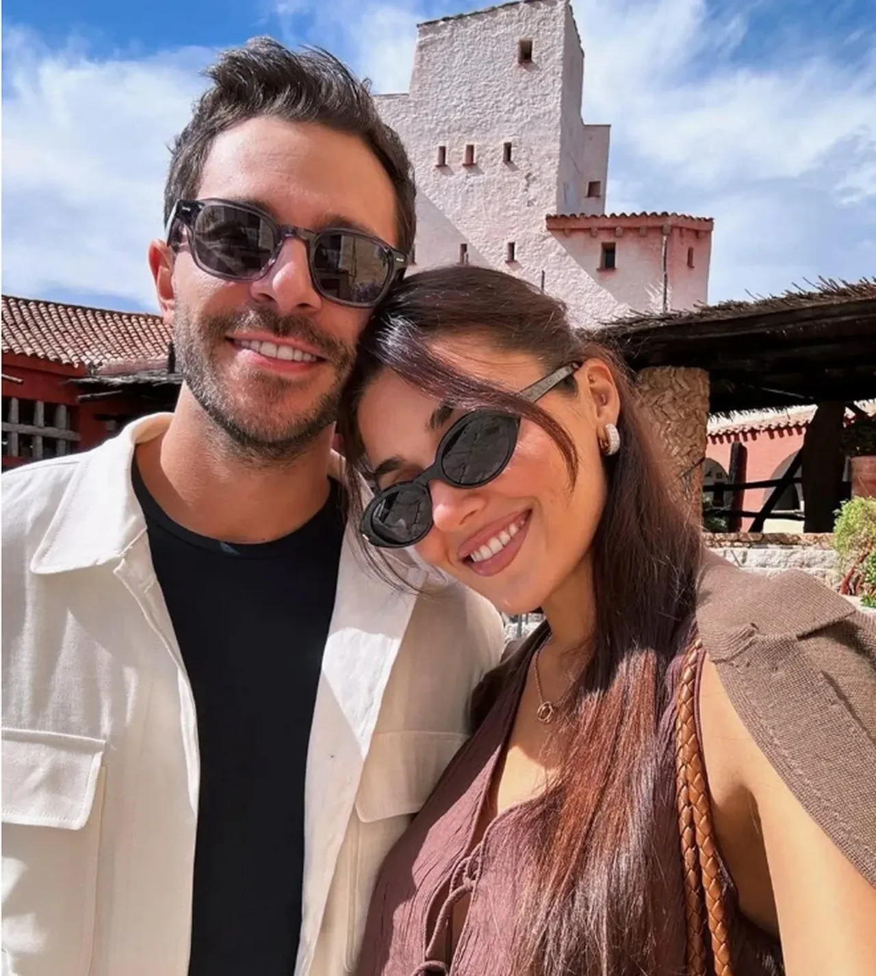 Hande Ercel Ile Hakan Sabancinin Neden Ayrildigi Ortaya Cikti 3244119 202508251527 1