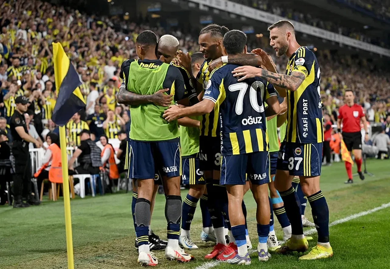 Sampiyonlar Ligine Son Adim Fenerbahce Benfica Deplasmaninda 16 Yillik Hasreti Bitirm 3244446 202508270804 5