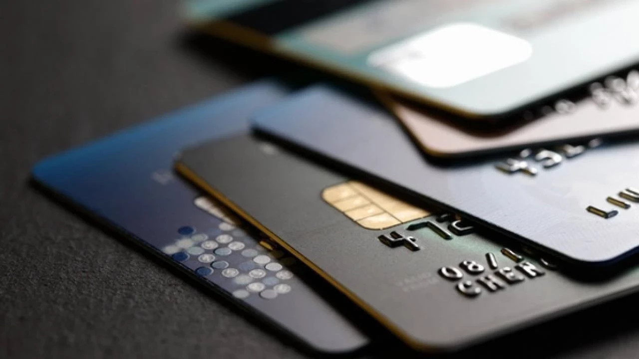 Sinirin Uzerinde Kredi Karti Limit Artisina Ceza Geliyor Bddk Bankalari Radarina Aldi Oqq0 Cover