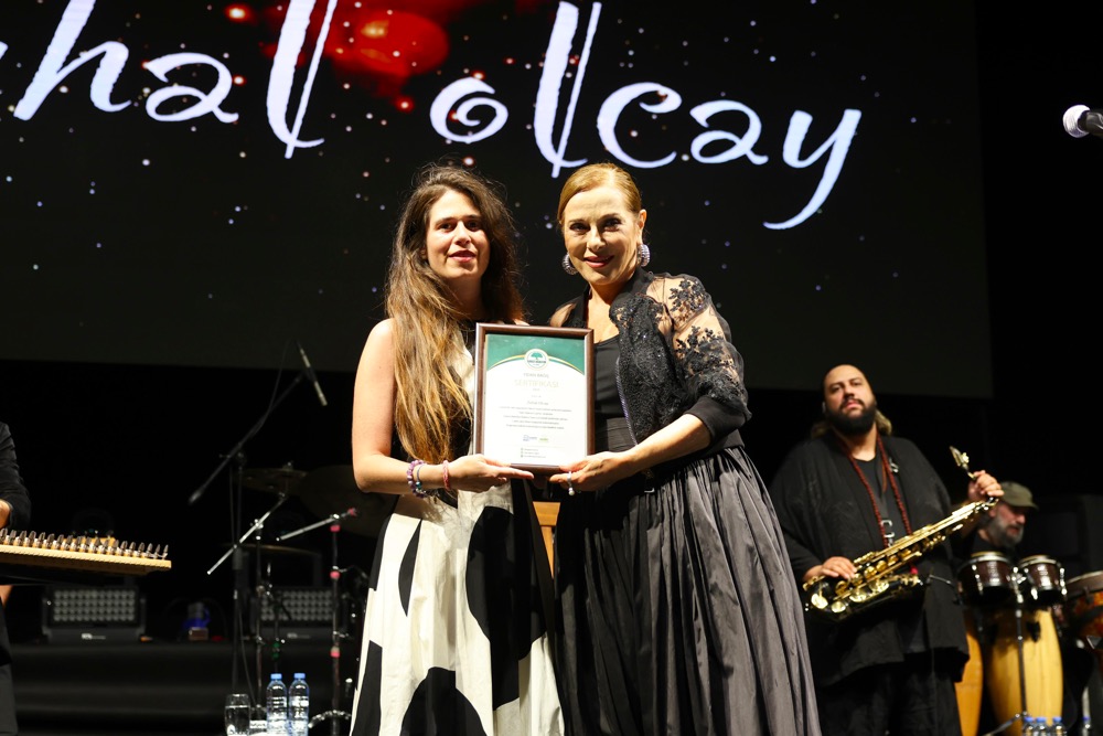 Çeşme Festivali’nde Ilk Gün Coşkusu10