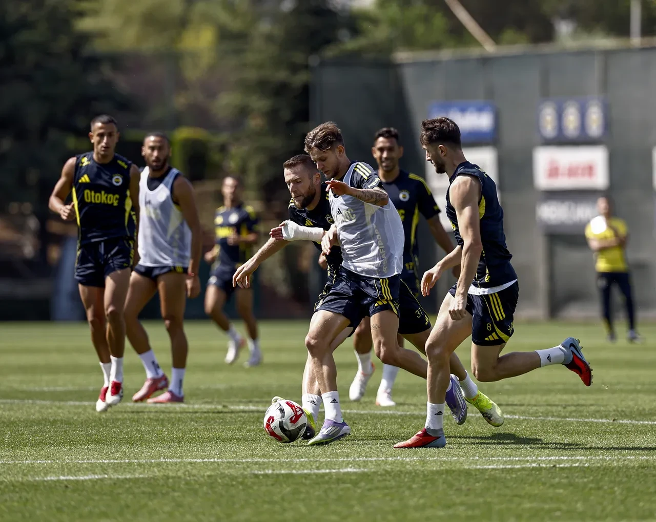 Fenerbahcede Sistem Degisiyor Tedesco Son Kararini Verdi 3248319 202509121146 1