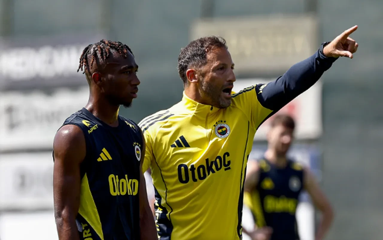 Fenerbahcede Sistem Degisiyor Tedesco Son Kararini Verdi 3248319 202509121146 2