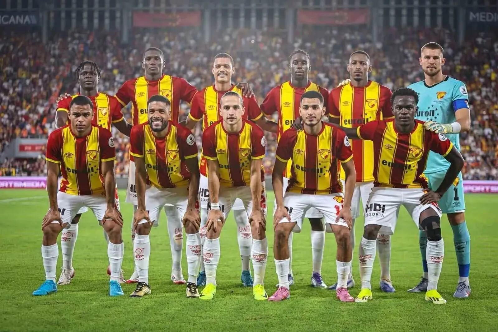 Goztepe Fenerbahce Maci Disipline Tasindi Iste Pfdklik Olaylar2