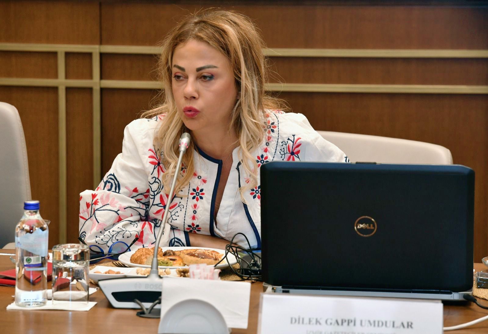 İzmi̇r’den 24 Gazeteci̇ye Basin Karti (1)