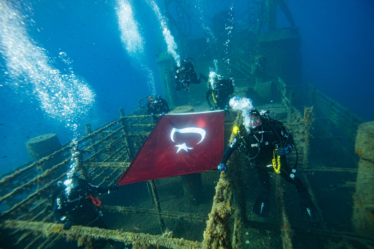 A A 20251029 39551796 39551795 D E N I Z P O L I S L E R I 29 E K I M I S U A L T I N D A B A Y R A K A C A R A K K U T L A D I