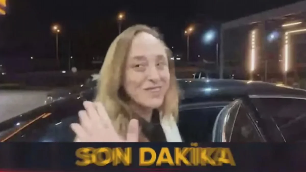 Ayse Barim-4