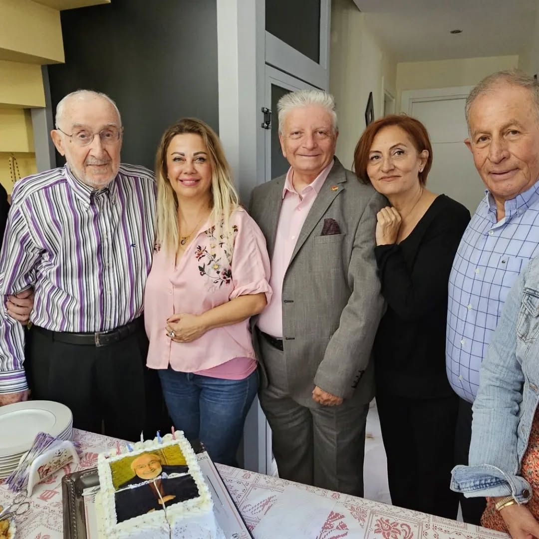 Duayen Gazeteci̇ Öcal Uluç’a Ni̇ce Sağlikli, Mutlu Yillar… (4)