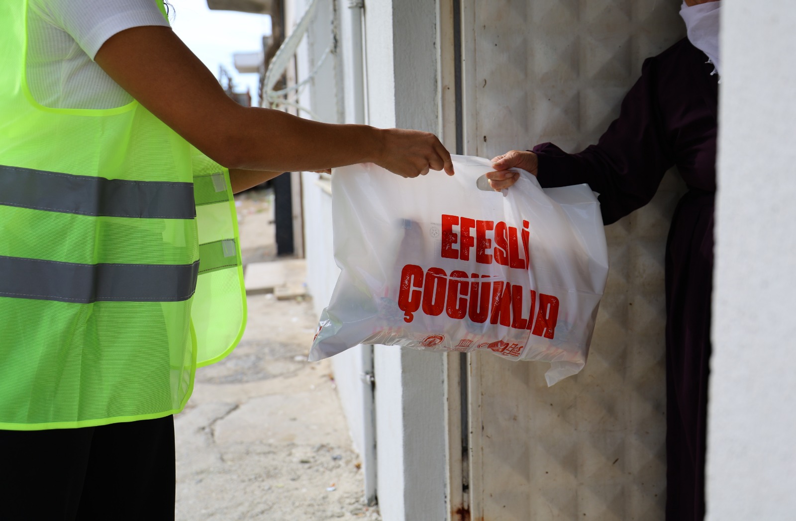 Efes Selçuk Çocuklar Için Gıda Dayanışması