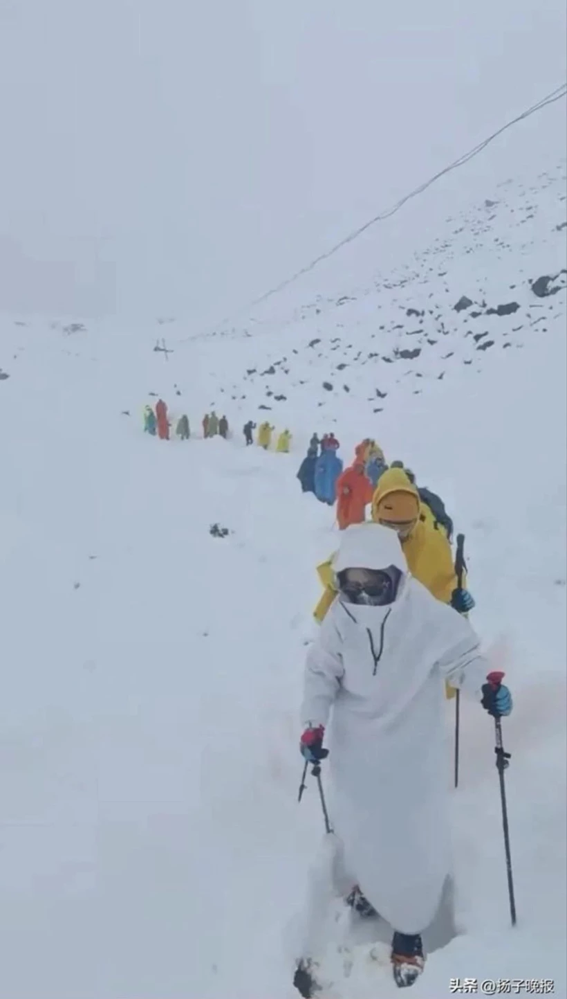Everest L6Nh