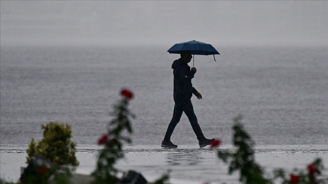 Izmir De Yagmurlu Hafta Sonu 180528