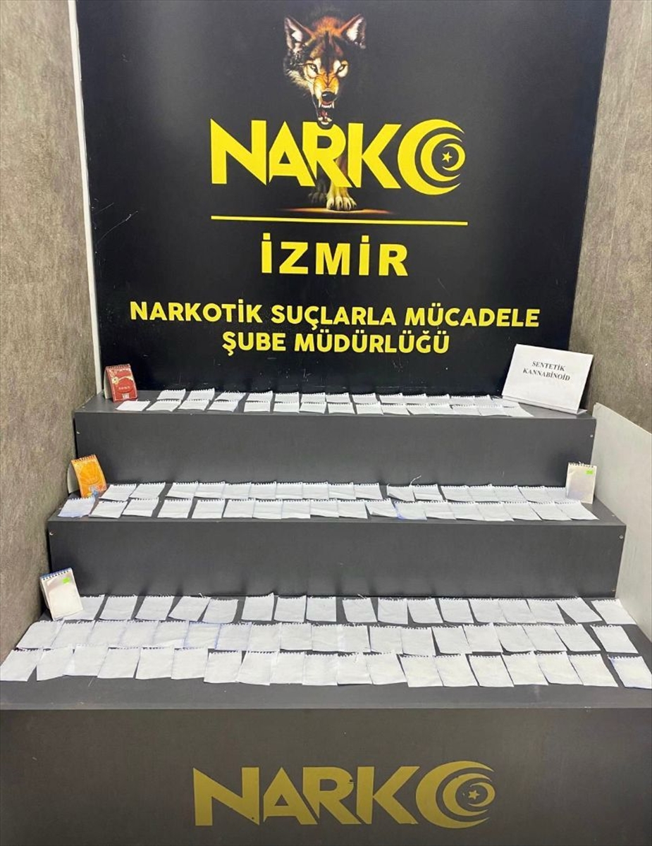 Izmirde Uyusturucuyla Yakalanan 2 Supheli Tutuklandi Ca3559E