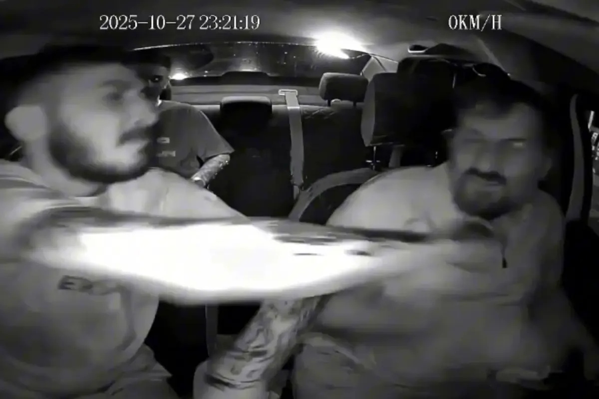 Taksi Soforune Defalarca Vurup Kufurler Savurdu 19196593 4890 Amp