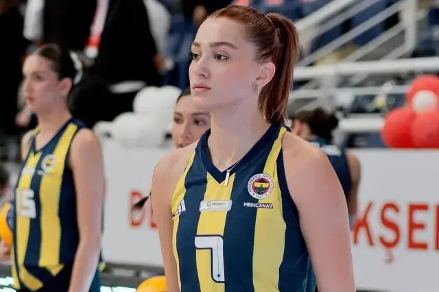 Zehra Gunes In Kardesi Fenerbahce Ye Transfer 19155849 196 M