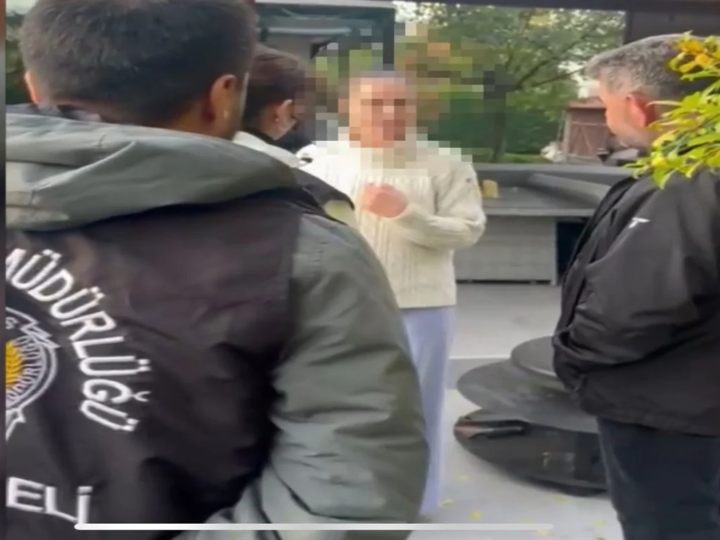 18Yiloncecopteolubulunanbebeginan1025093304196Jpg 8224 Up F V U6Jrhy1I Lxz5 A