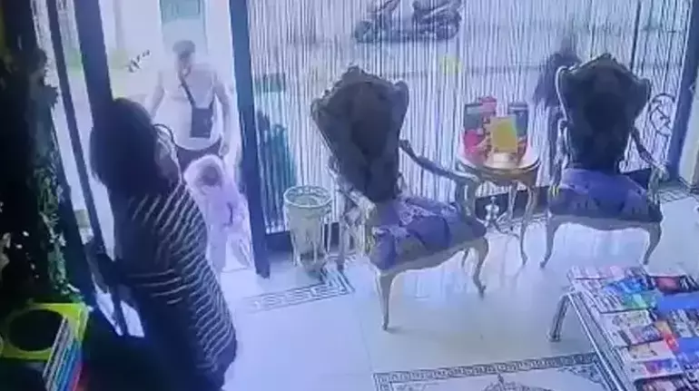 691B52F87417390292E2D2C9-1