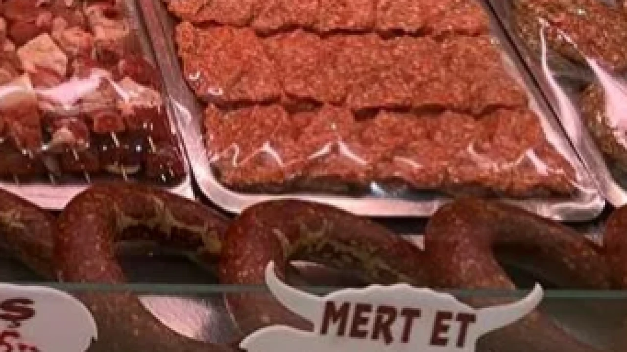 8805 Izmirde Kasap Sucugunda Esek Eti