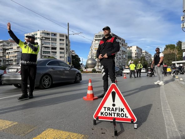 A W585995 01 591X443