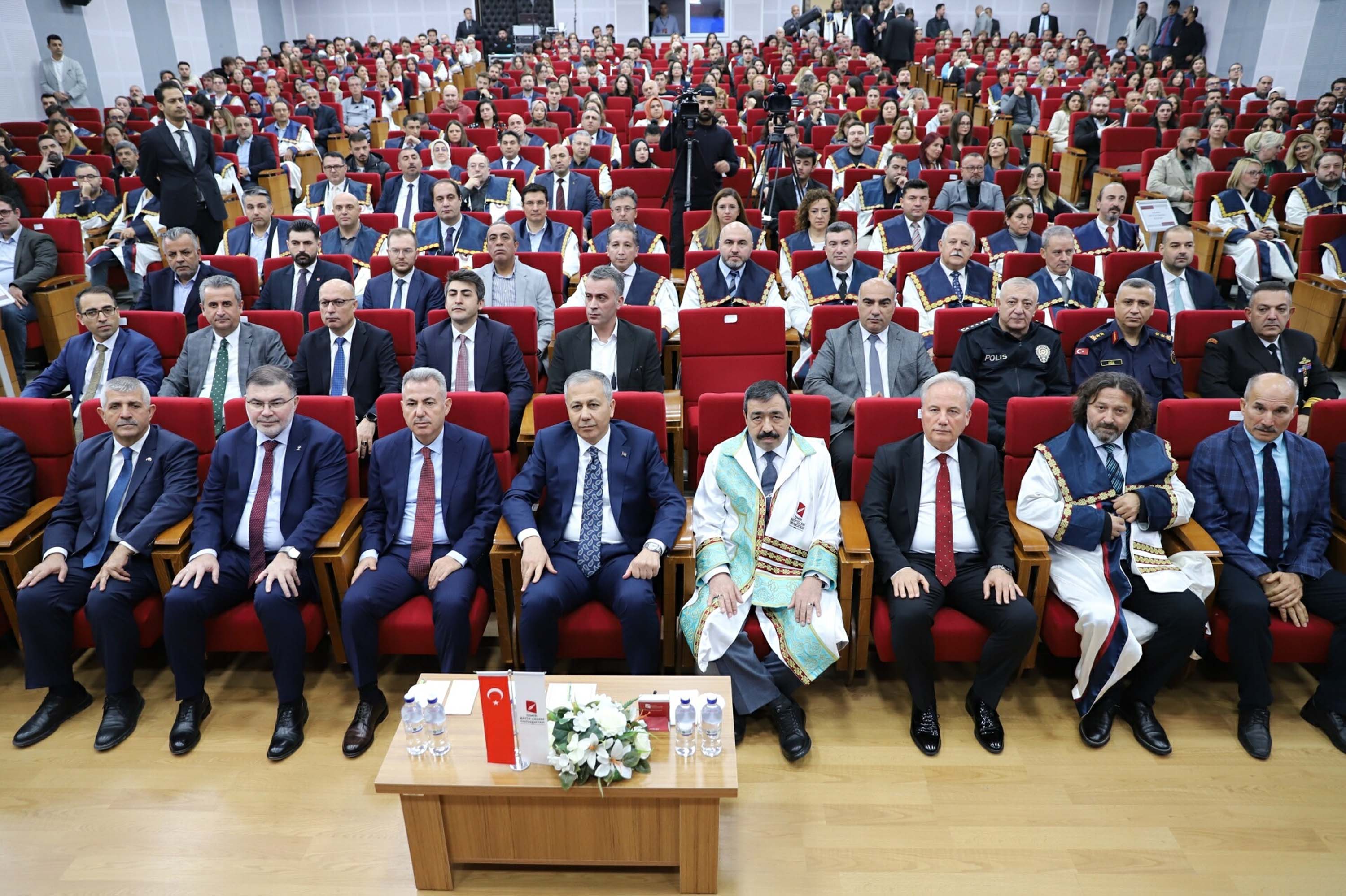 B A K A N Y E R L I K A Y A T R A F I K K U L T U R U N U G E N C L E 1036685 307663