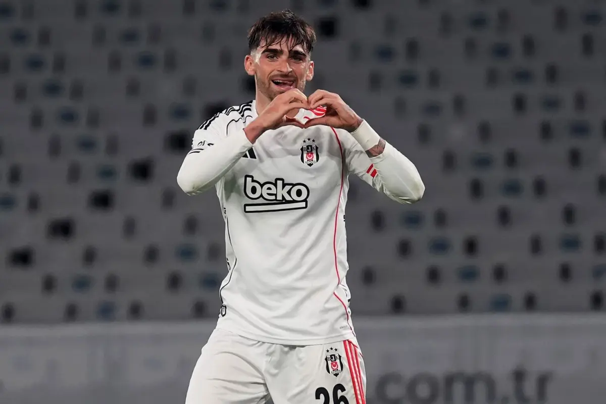 Besiktas Fatih Karagumruk Karsisinda Moral 19309076 2785 Amp