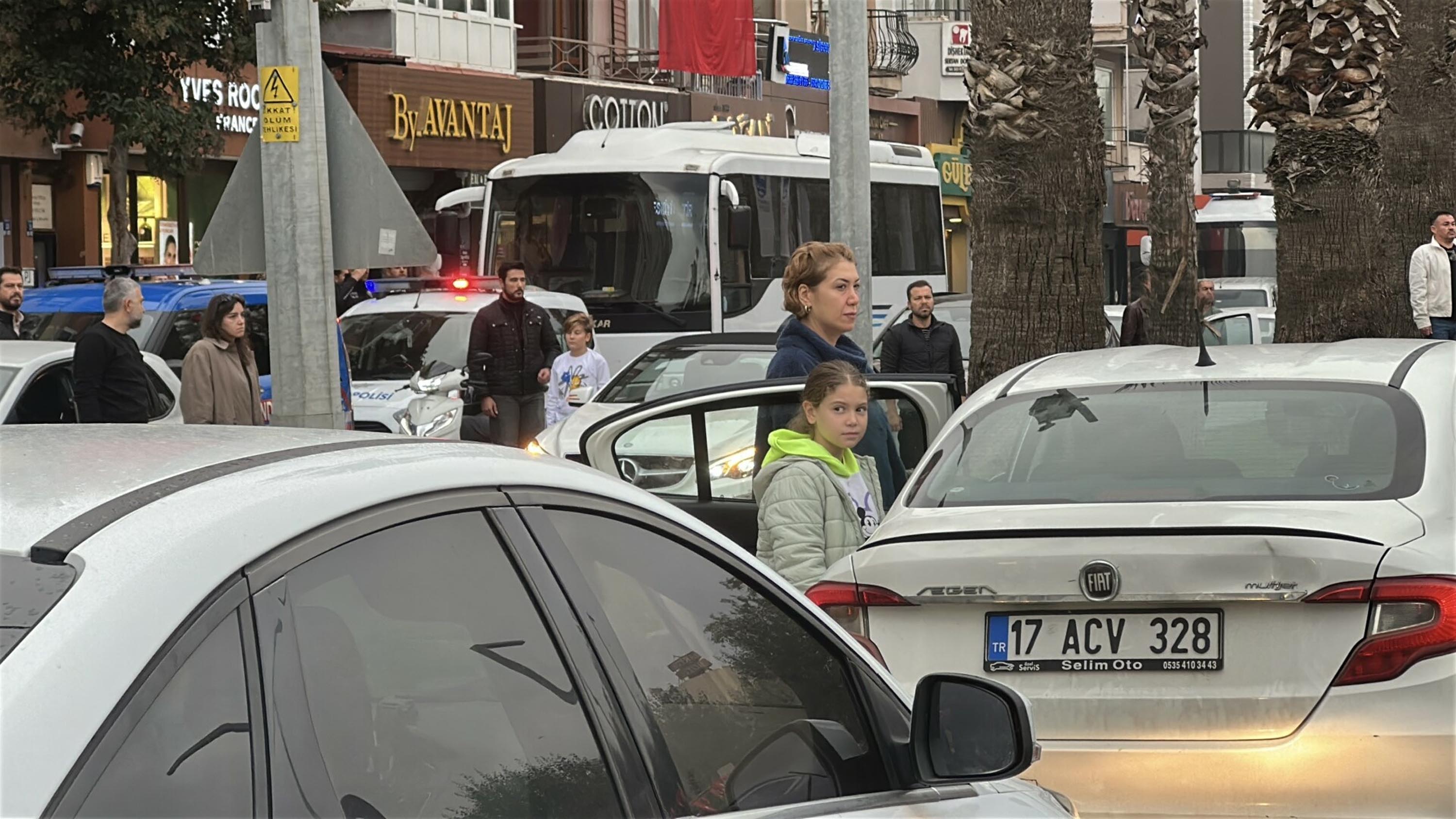 C A N A K K A L E D E S A A T 09.05 T E H A Y A T D U R D U 1007677 298944