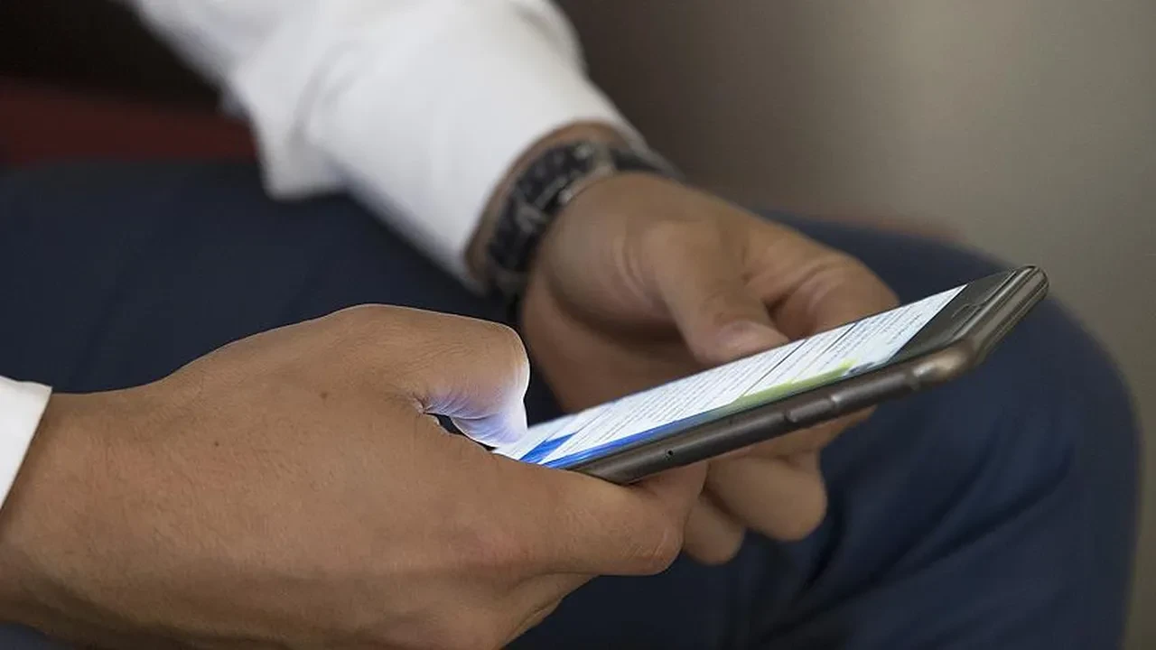 Facebook Instagram Ve Xin Ardindan Twitch Icin De Yas Siniri Geldi 3265244 202511211319 2