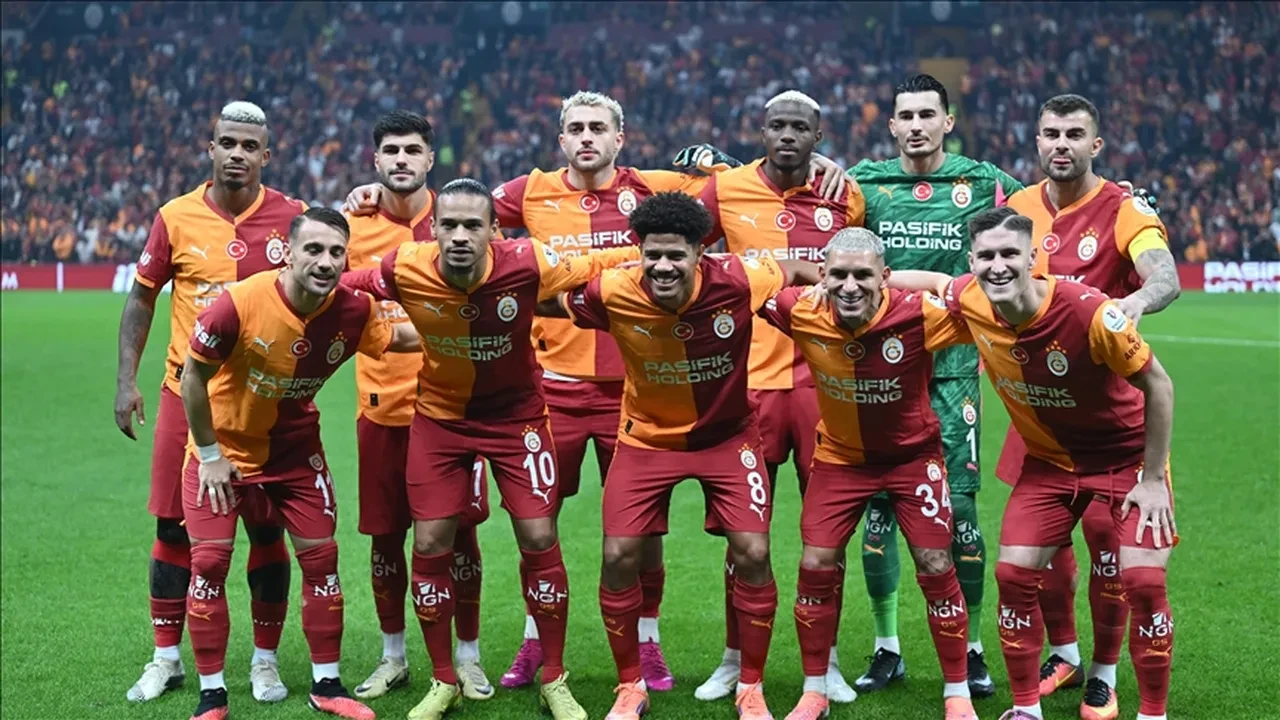 Galatasaray Ajax Macini Hangi Kanal Veriyor Karsilasma Sifresiz Olarak Yayinlanacak 3261426 202511051339 2