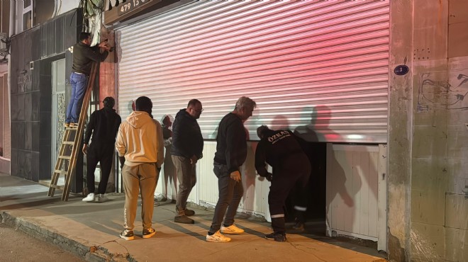 Izmir De Baski Atolyesinde Yangin Panigi 182332