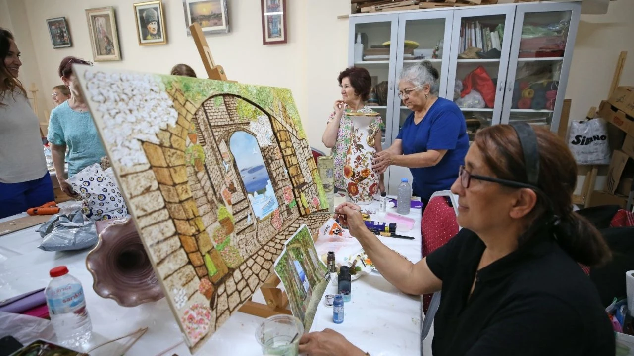 Karsiyakada 300 Kadinin Istihdamina Destek 1