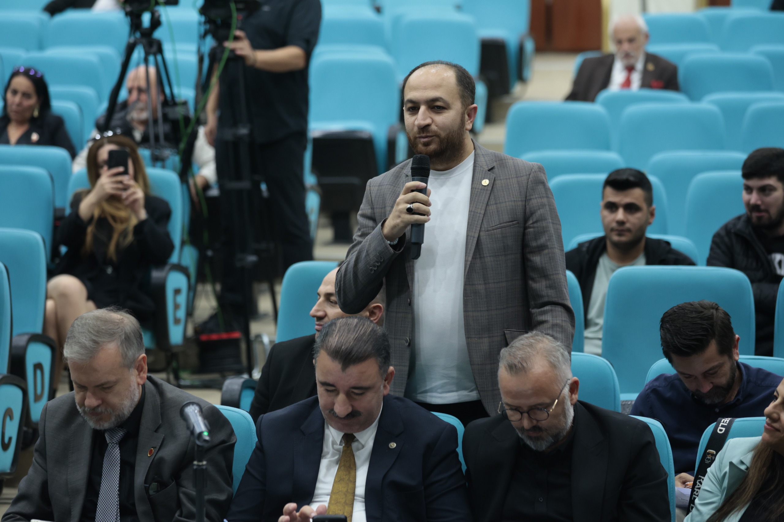 Konak Belediye Meclisi Kasım Ayı Ilk Toplantısını Gerçekleştirdi (5)