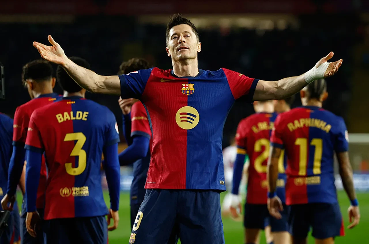 Lewandowski Fenerbahceye Gelecek Mi Bonservisi Ne Kadar Lewandowski Sakatlik Gecmisi 3263310 202511131147 1