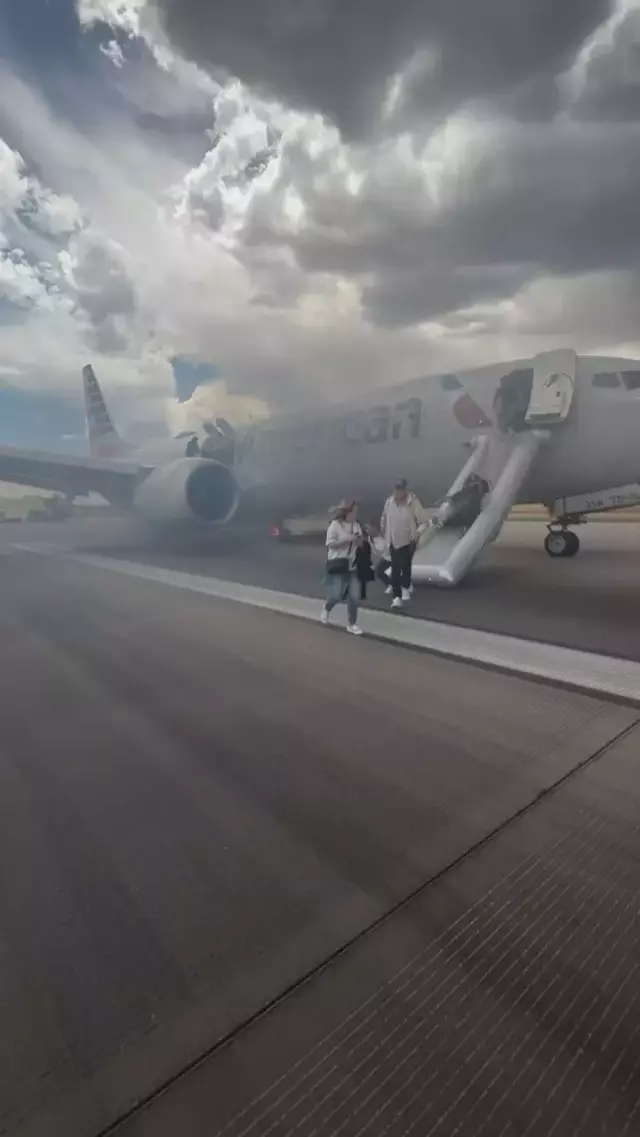 Ucakta Panik Gizemli Koku Rotayi Degistirdi 5 19292307 1700 M