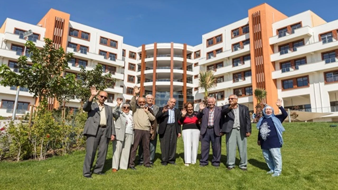 Yeni Evlerini Ziyaret Ettiler H95260 70F52