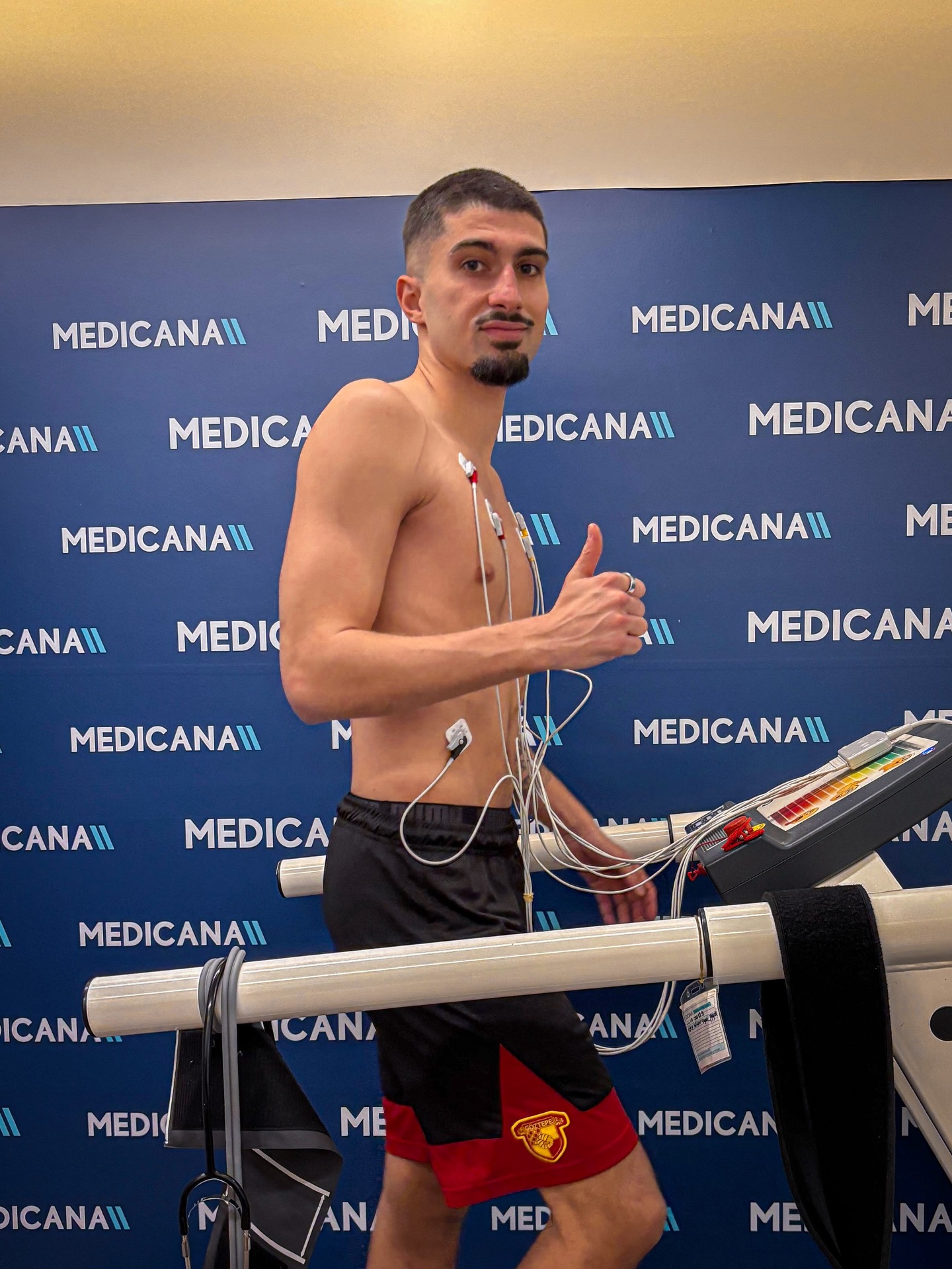 590434547 18544755382044618 117129893981571573 N