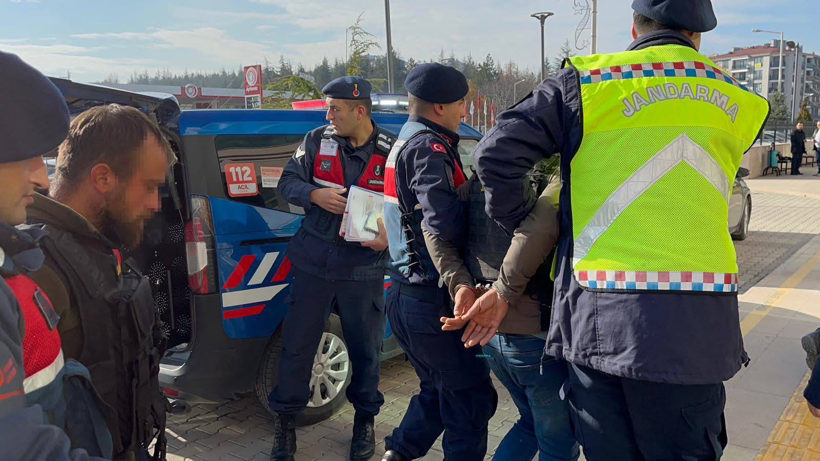 594073440 122174981888472928 4560268565566801261 N