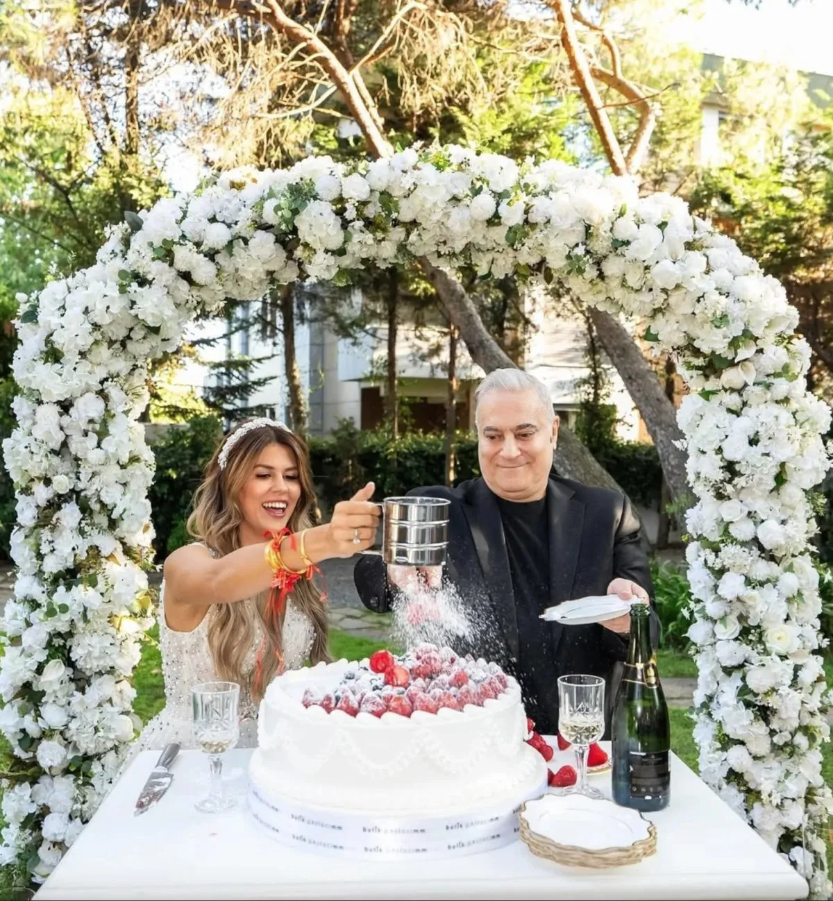 693Bfe6A1E023666 W1200Xh1298