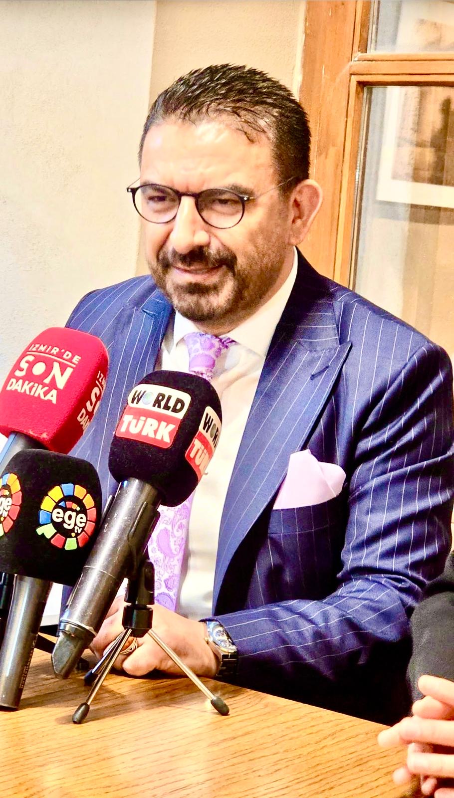 921B1182 C542 4C5F 9780 46E55F8B31E3