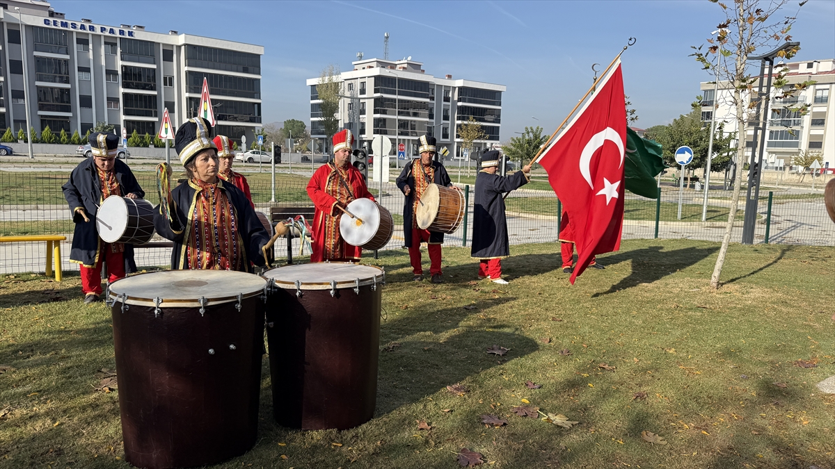 A A 20251203 39878491 39878490 I Z M I R D E E N G E L L I L E R D E N O L U S A N M E H T E R T A K I M I K O N S E R V E R D I