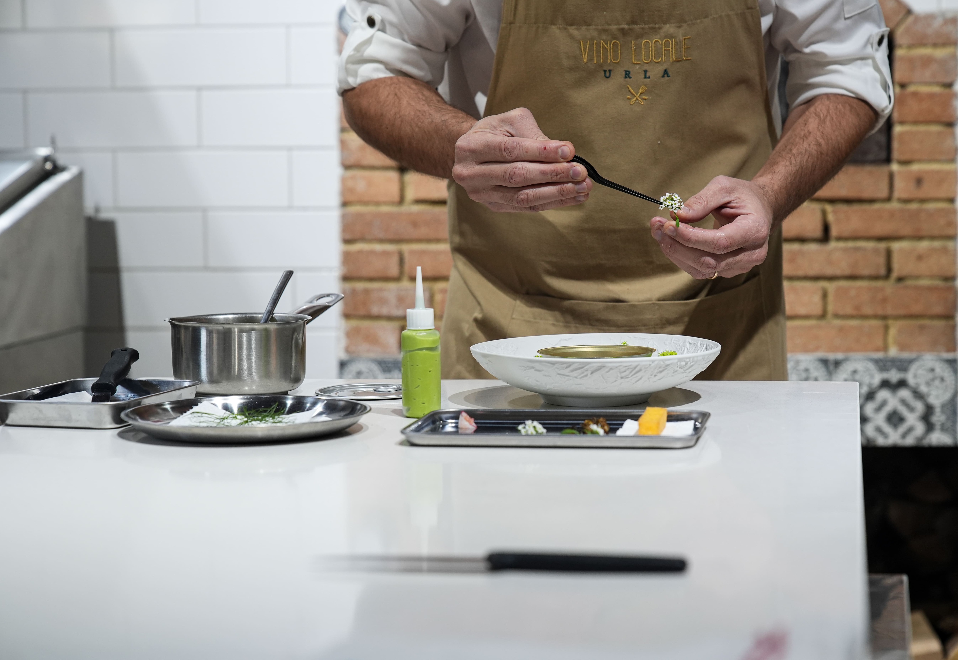 A A 20251223 40053068 40053054 U R L A G A S T R O N O M I D E Y I L D I Z T O P L A M A R O T A S I N I N D U R A G I O L D U