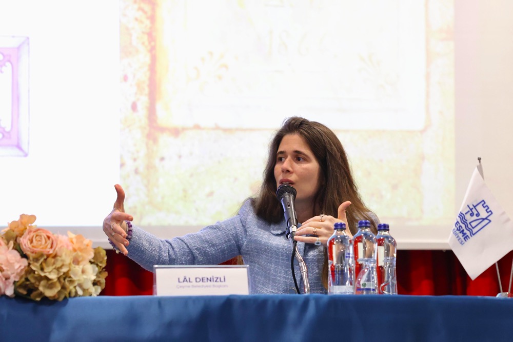 Alaçatı Kentsel Tasarım Rehberi Esnafla Paylaşıldıphoto 2025 12 26 17 13 25 5