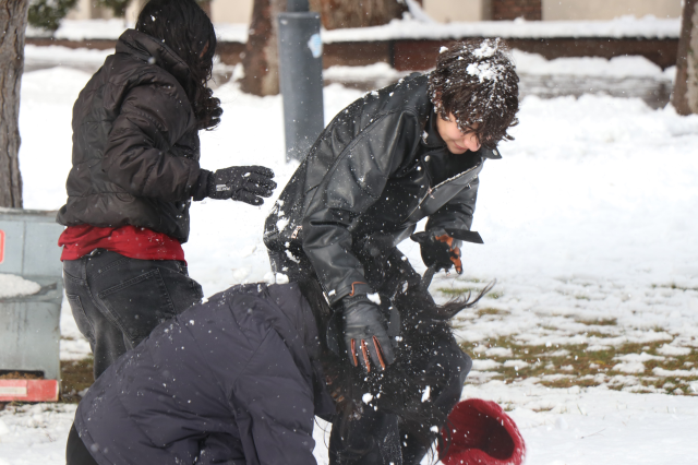 Bircok Il Ve Ilcede Egitime Kar Yagisi Nedeniyle 19400983 1892 M