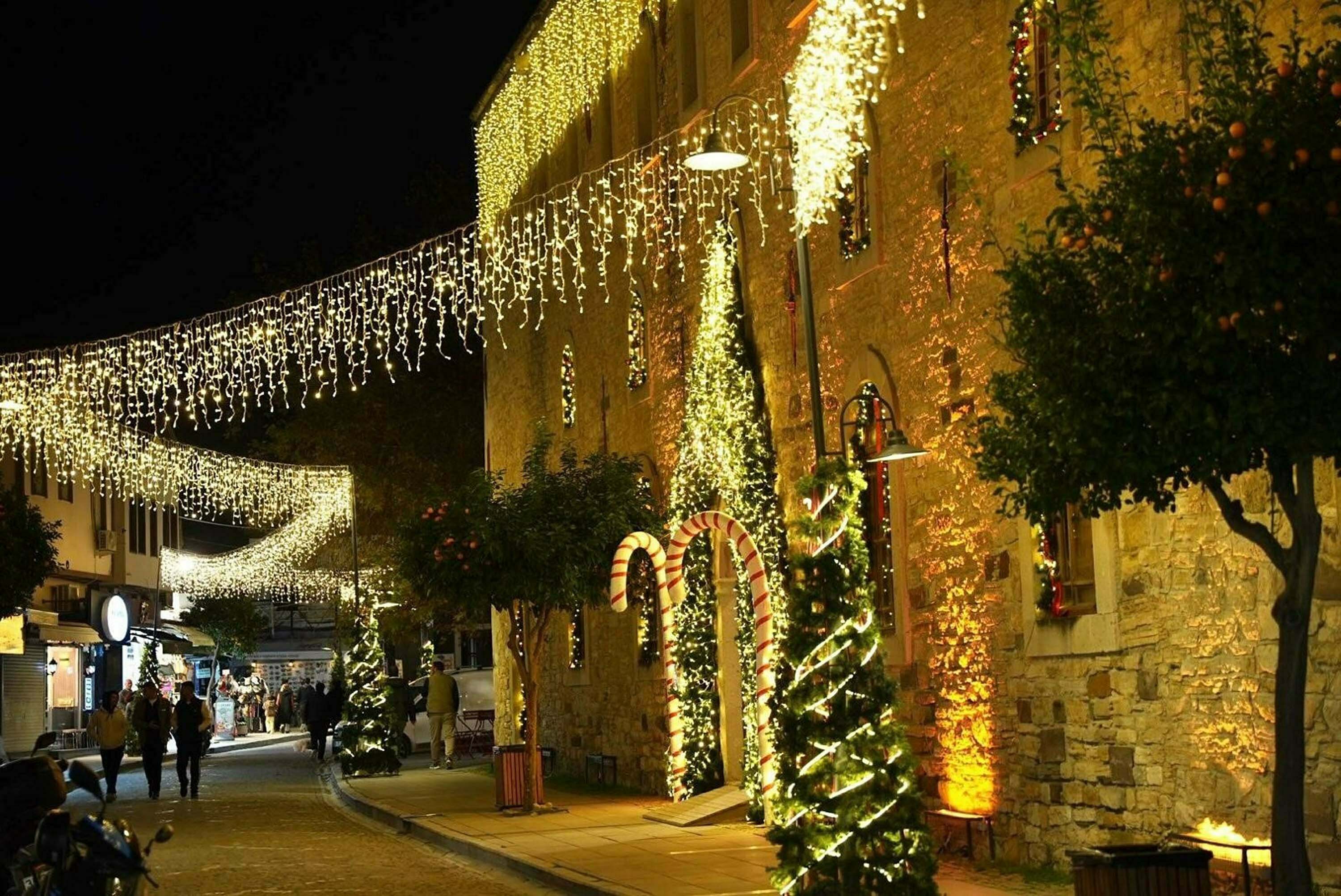 C E S M E D E Y I L B A S I N D A Y U Z D E 90 O R A N I N D A D O 1068553 317070