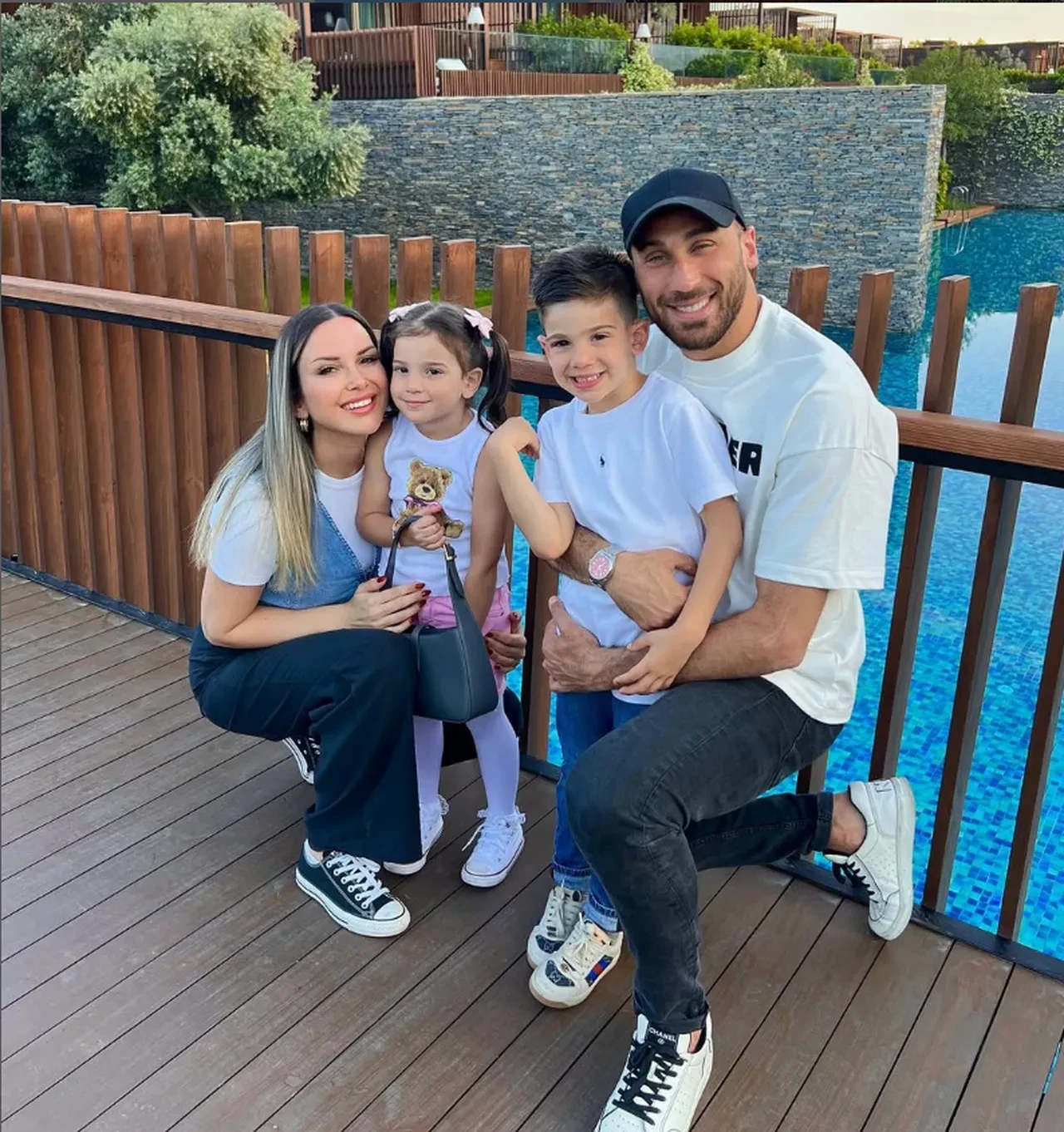 Cenk Tosun Ile Ece Tosun Bosandi Yuklu Miktarda Nafaka Odedi 3267537 202512011146 1