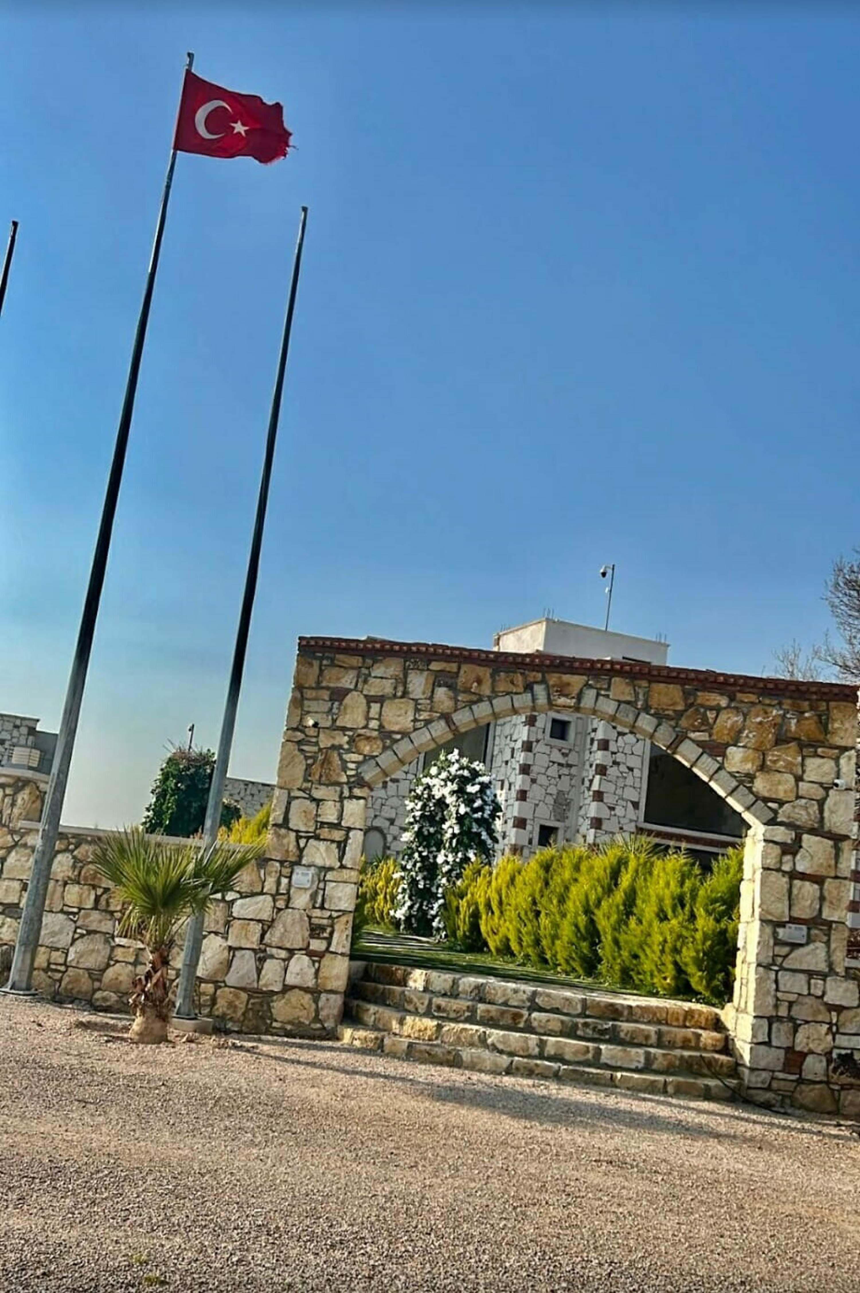 D E K O R A T I F K E M E R I N A L T I N D A K A L A N C I F T I N O 1076835 319495