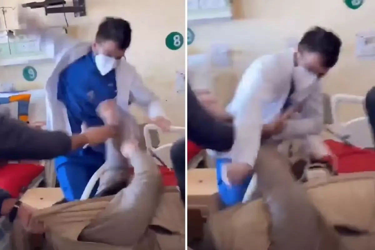 Doktordan Bos Yataga Uzanan Hastaya Feci Dayak 19381523 2894 Amp