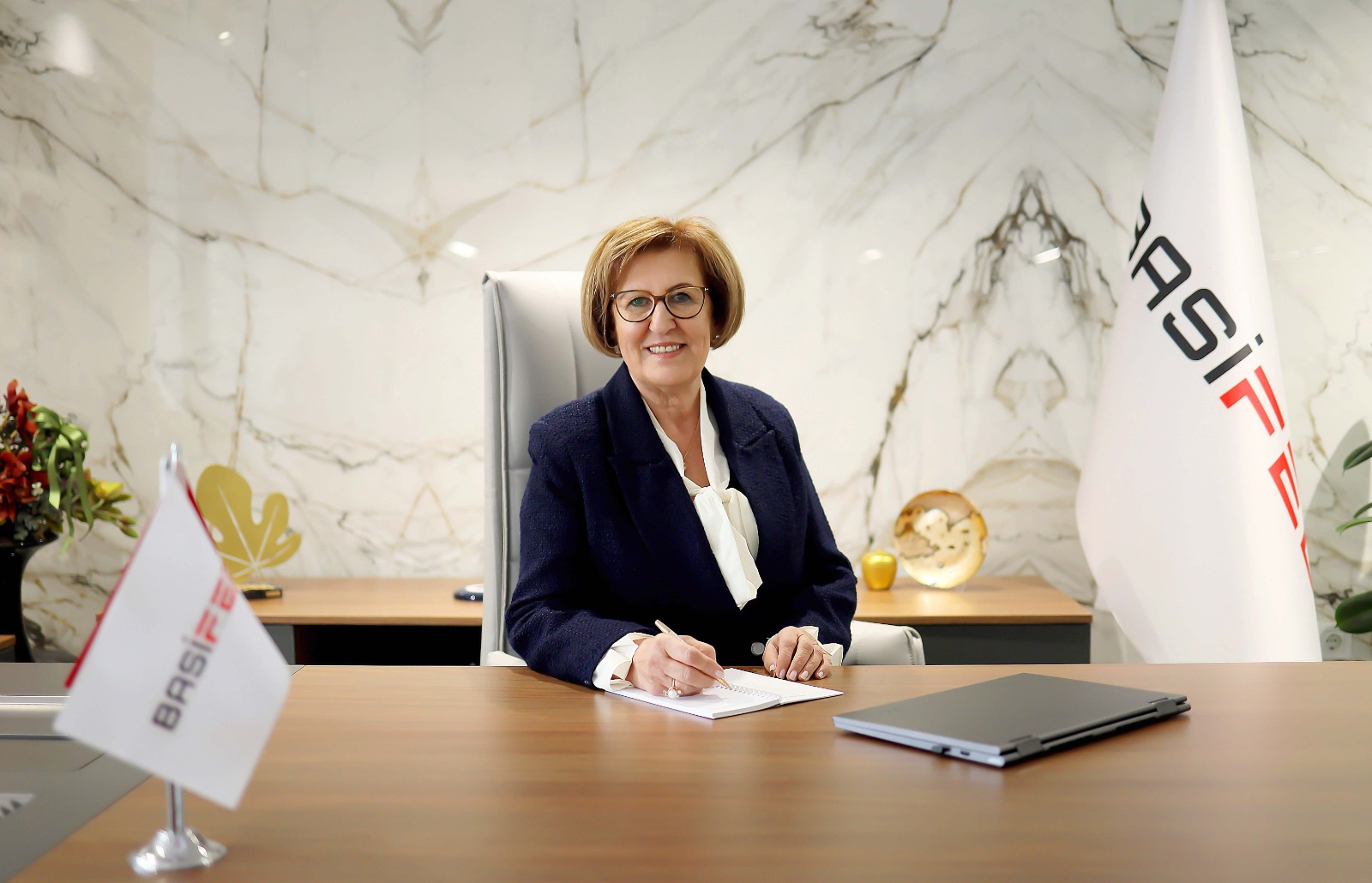 Eb5A14Db 48B5 4D40 8A58 94110Afbbf39