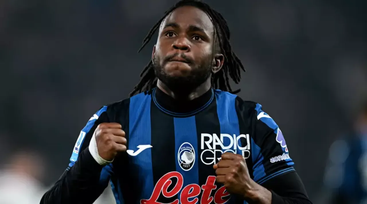 Fenerbahcede Ademola Lookman Harekati Galatasarayin Listesindeki Yildiz Icin Yeniden 3272589 202512241213 2