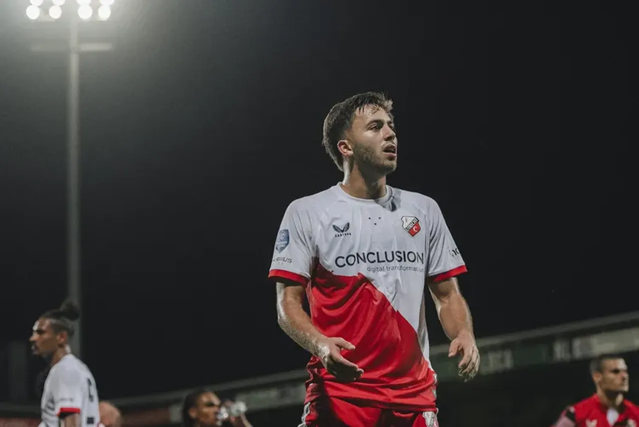 Fenerbahcede Sol Bek Operasyonu Avrupa Devleri Istiyordu Kanaryaya Geliyor 3273452 202512291017 3